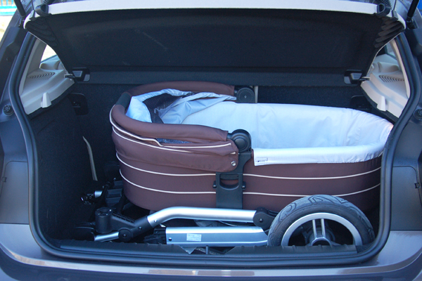 TESTY | BMW serii 1 F20 | Foteliki i wózki - próba z wózkiem dziecięcym, gondola, bagażnik