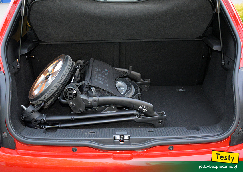 TESTY | Renault Twingo 3 - próba z dwuczęściowym wózkiem dziecięcym, bagażnik
