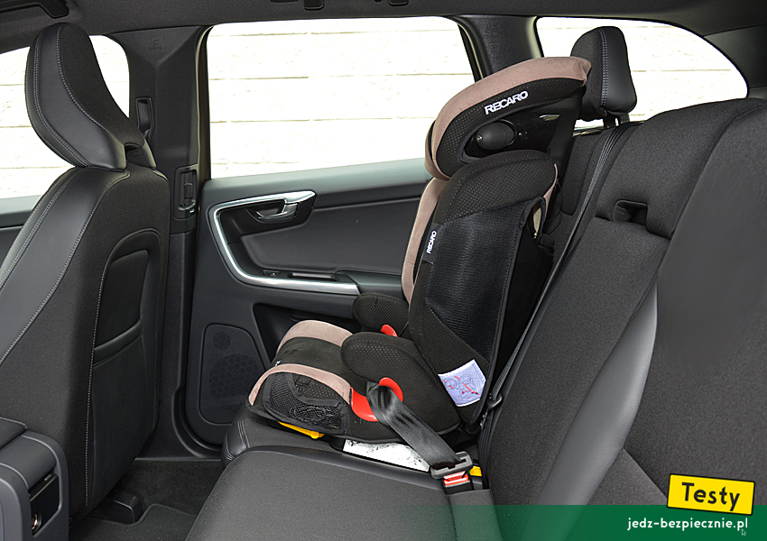 TESTY | Volvo XC60 - próba montażu fotelika dziecięcego z grupy 2-3, kanapa, przodem do kierunku jazdy, Isofix, zagłówek kanapy