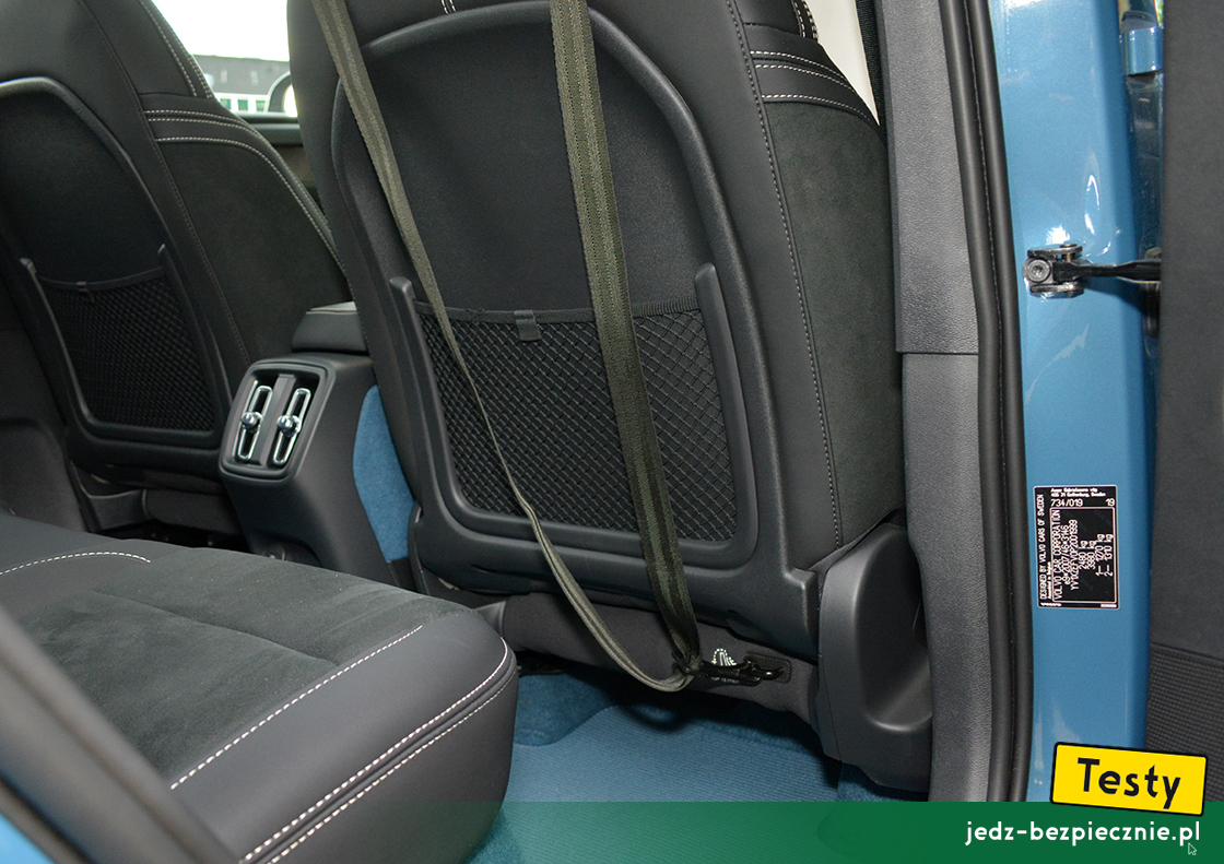 Testy - Volvo XC40 Recharge - fotel pasażera, zapięcie pasa top-tether, fotelik dziecięcy, przodem do kierunku jazdy