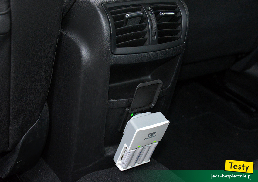 TESTY | Opel Insignia A liftback | nawiewy klimatyzacji + gniazdka USB i 230V