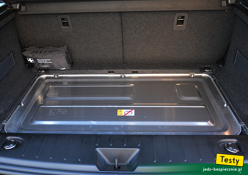 TESTY | BMW i3 | Pierwsze wrażenia - bateria pod podłogą bagażnika