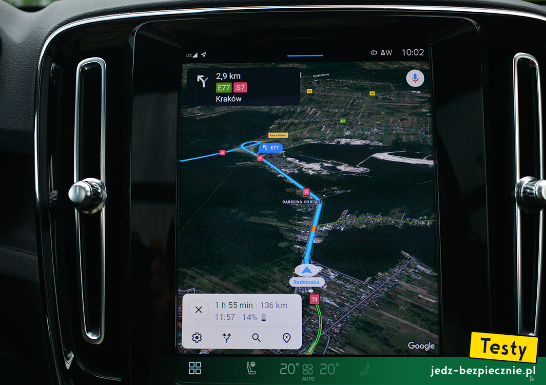 Testy - Volvo XC40 Recharge - nawigacja Google z mapą zasięgu i stacjami ładowania