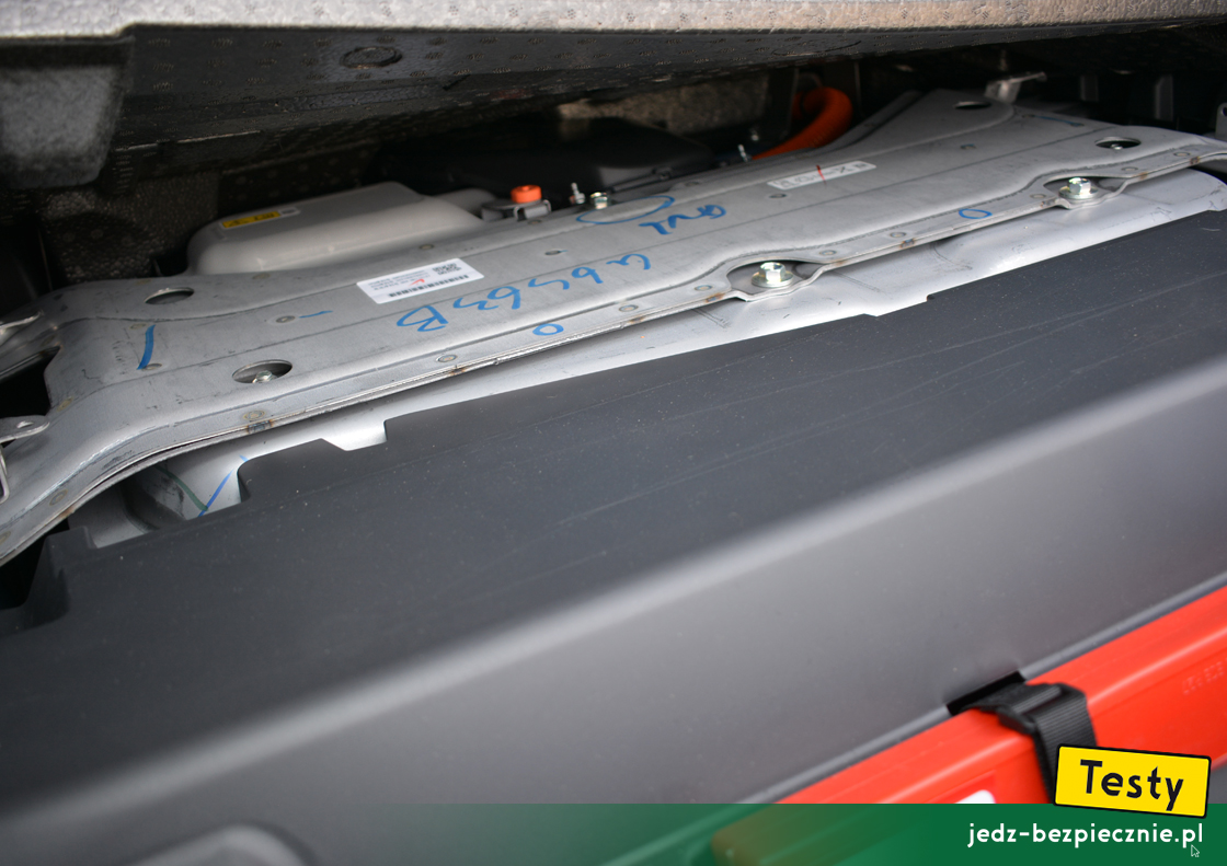 Testy - Honda ZR-V e:HEV - bateria hybrydy pod podłogą bagażnika