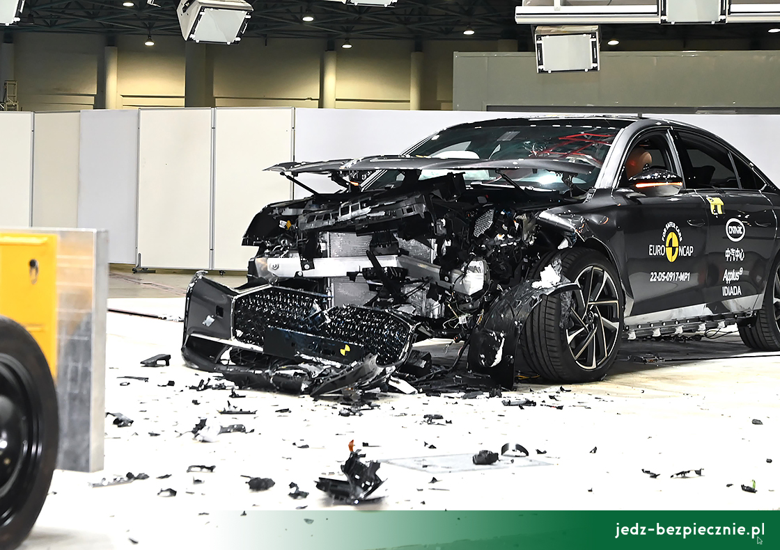 TESTY ZDERZENIOWE EURO NCAP | DS 9 - próba zderzenia czołowego z przeszkodą odkształcalną