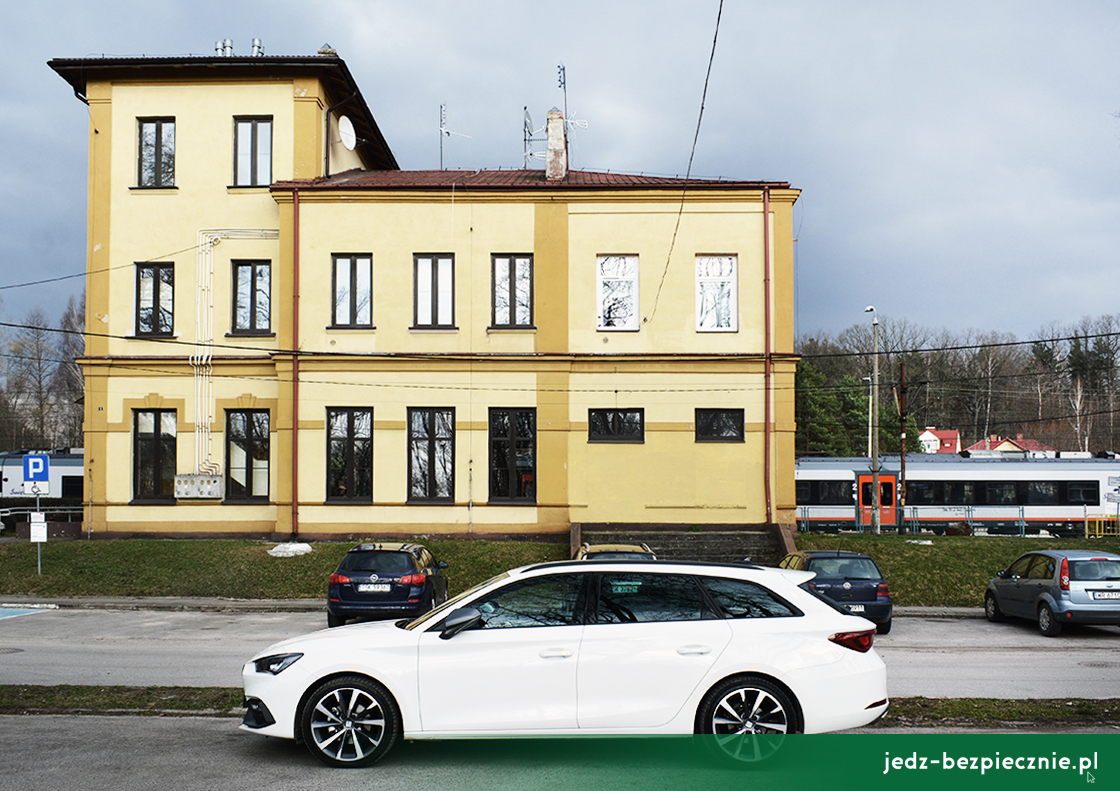 KARTKA Z PODRÓŹY | Stacja kolejowa w Suchedniowie, linia nr 8 Warszawa Zachodnia - Kraków Główny | Jedź Bezpiecznie