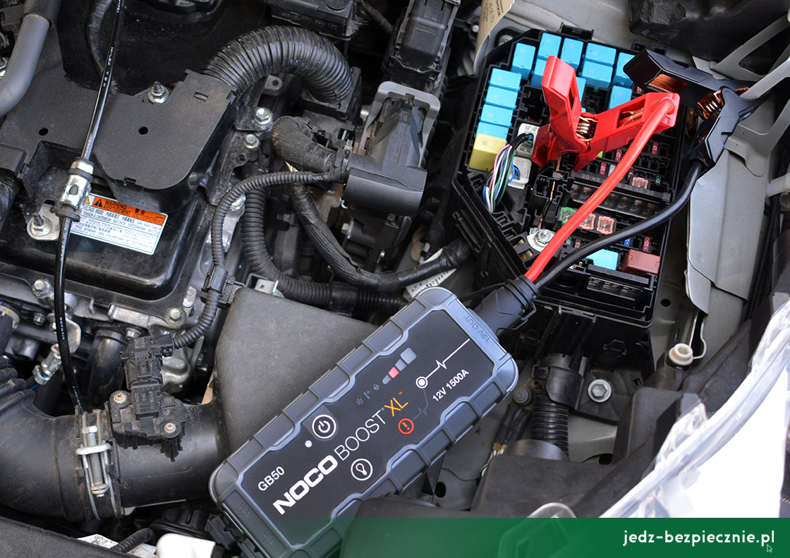 Porady – Toyota Corolla Cross Hybrid - booster NOCO GB50, akumulator 12V