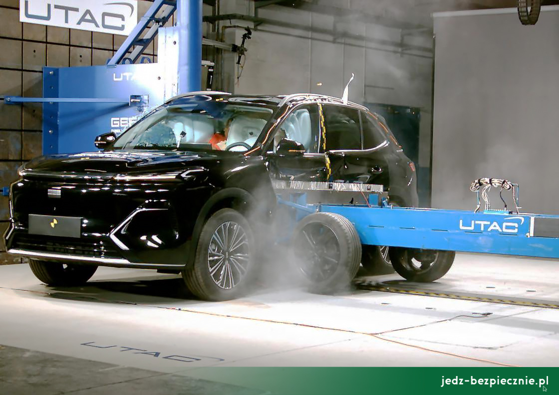 Zderzenie boczne z uderzeniem w słup Geely Starray EM-i | Jedź Bezpiecznie