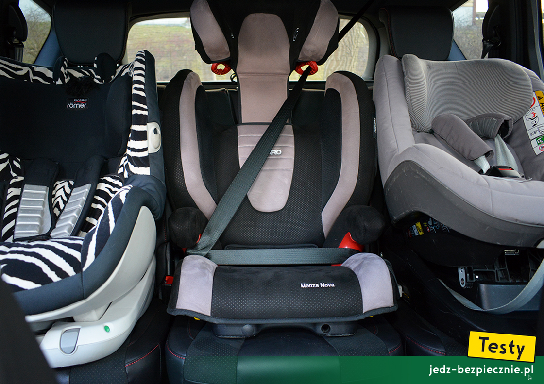 Testy - Ford S-Max hybrid - trzy foteliki dziecięce typu Isofix na kanapie, przodem, tyłem do kierunku jazdy