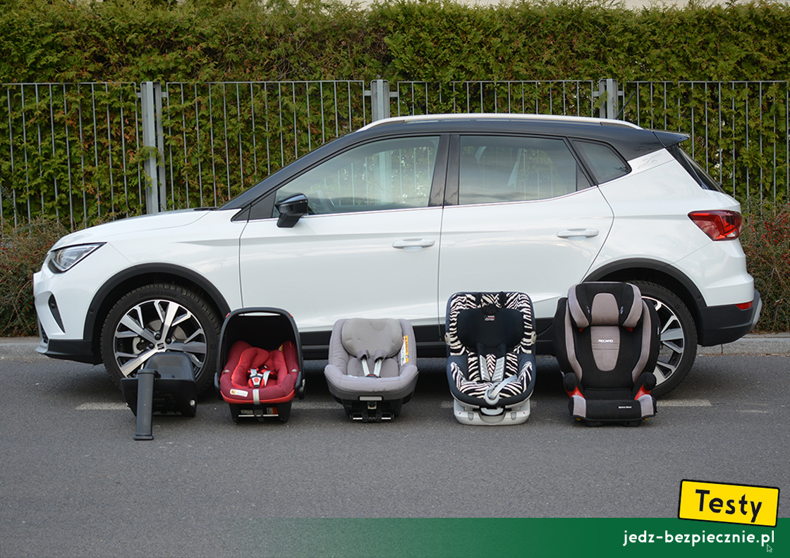 Testy - SEAT Arona facelifting - próby z montażem fotelików samochodowych dla dzieci, pas bezpieczeństwa, Isofix, i-size, top-tether, tyłem, przodem, do kierunku jazdy