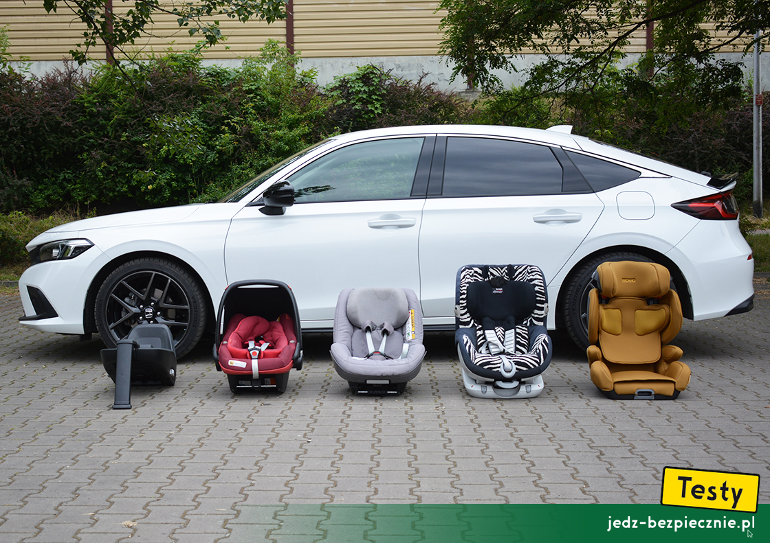 Testy - Honda Civic XI e:HEV - próby z montażem fotelików samochodowych dla dzieci, pas bezpieczeństwa, Isofix, i-size, top-tether, tyłem, przodem, do kierunku jazdy
