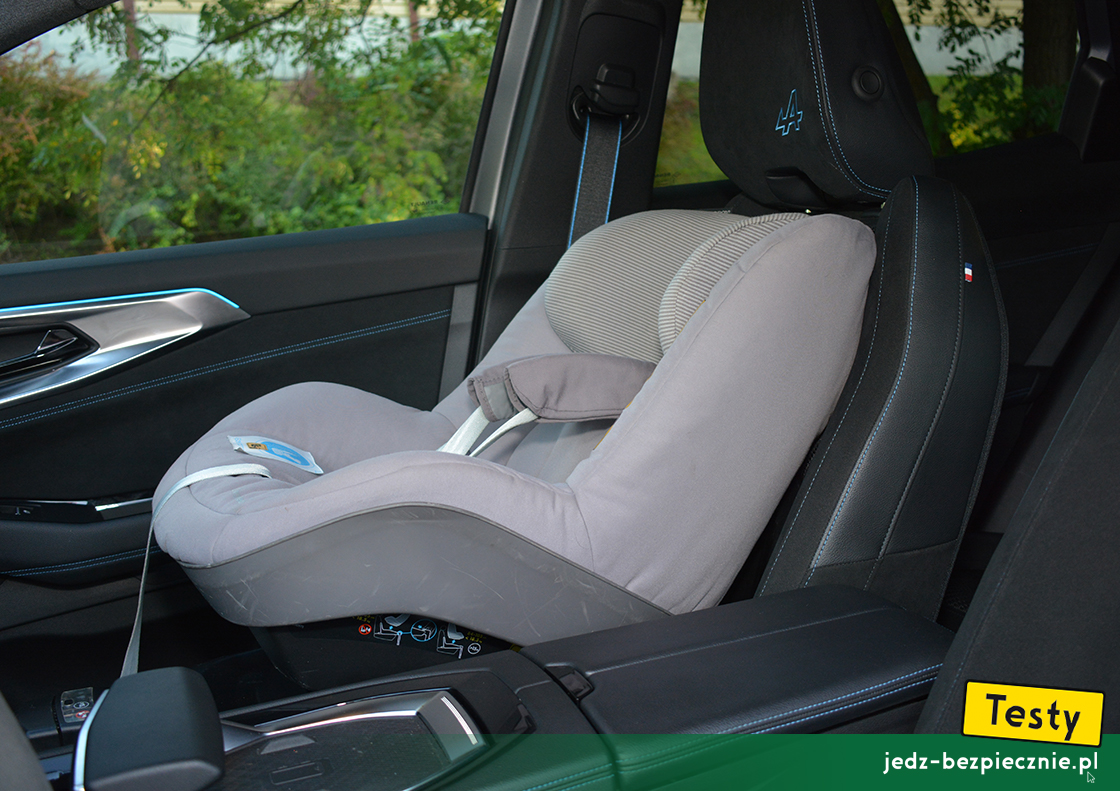 Testy - Renault Austral - próba montażu fotelika dziecięcego, grupa 0/1, Maxi-Cosi, przodem do kierunku jazdy, fotel pasażera, Isofix, i-Size, baza