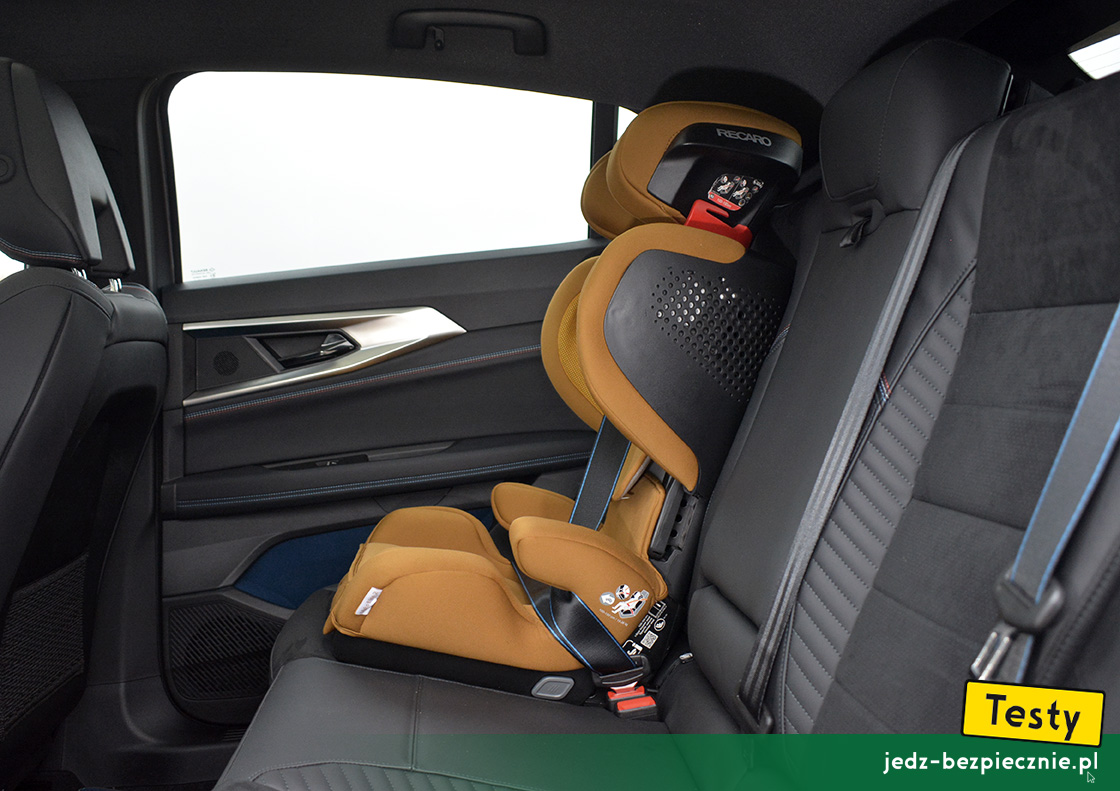 TESTY | Renault Rafale full hybrid - montaż fotelika, grupa 2-3, Recaro, Mako Elite 2, Isofix, i-Size, przodem do kierunku jazdy, kanapa