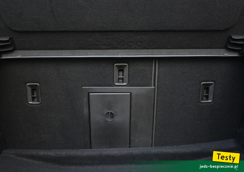 TESTY | Opel Insignia A liftback | trzy dodatkowe punkty kotwiczenia fotelików Isofix - top-tether