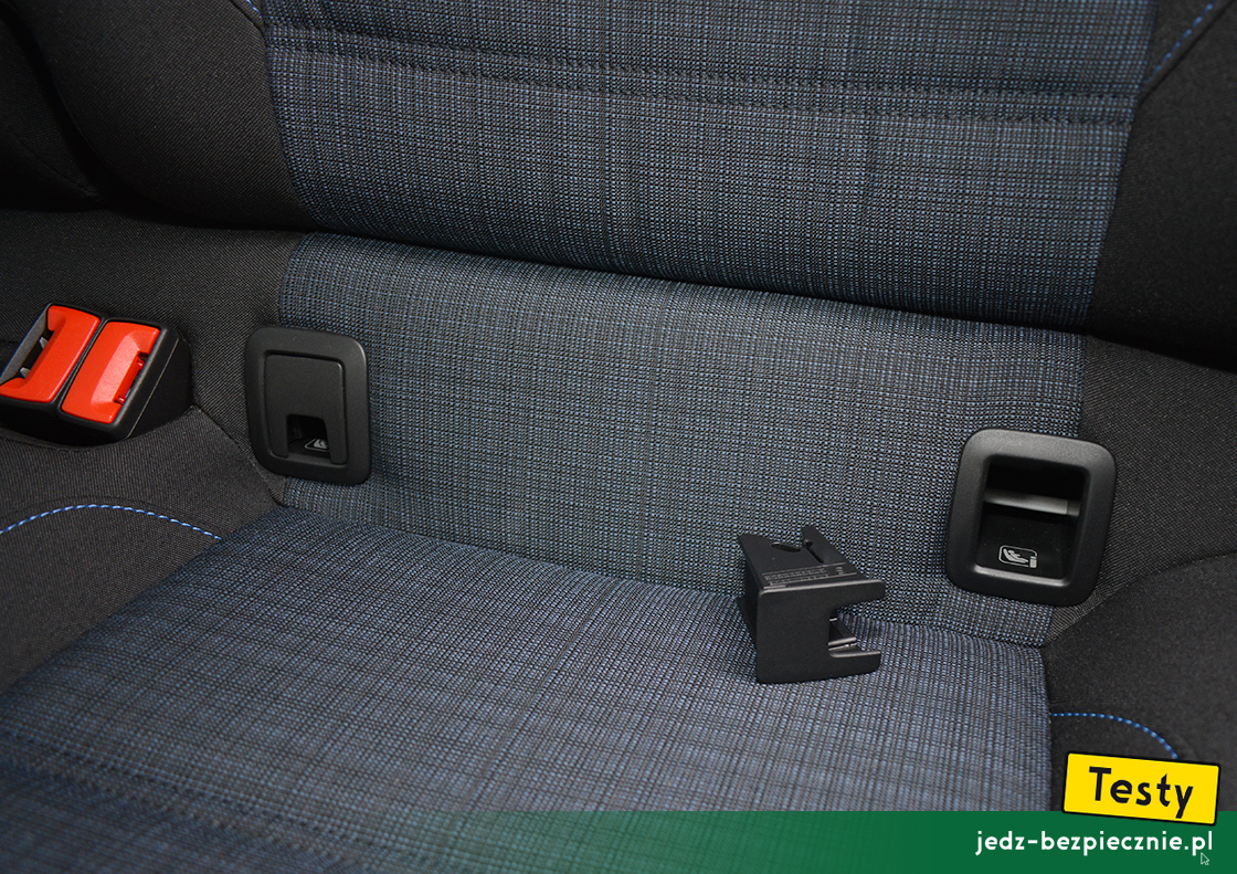 Testy - Volkswagen Passat VIII GTE Variant - Isofix, i-Size, skrajne miejsca kanapy