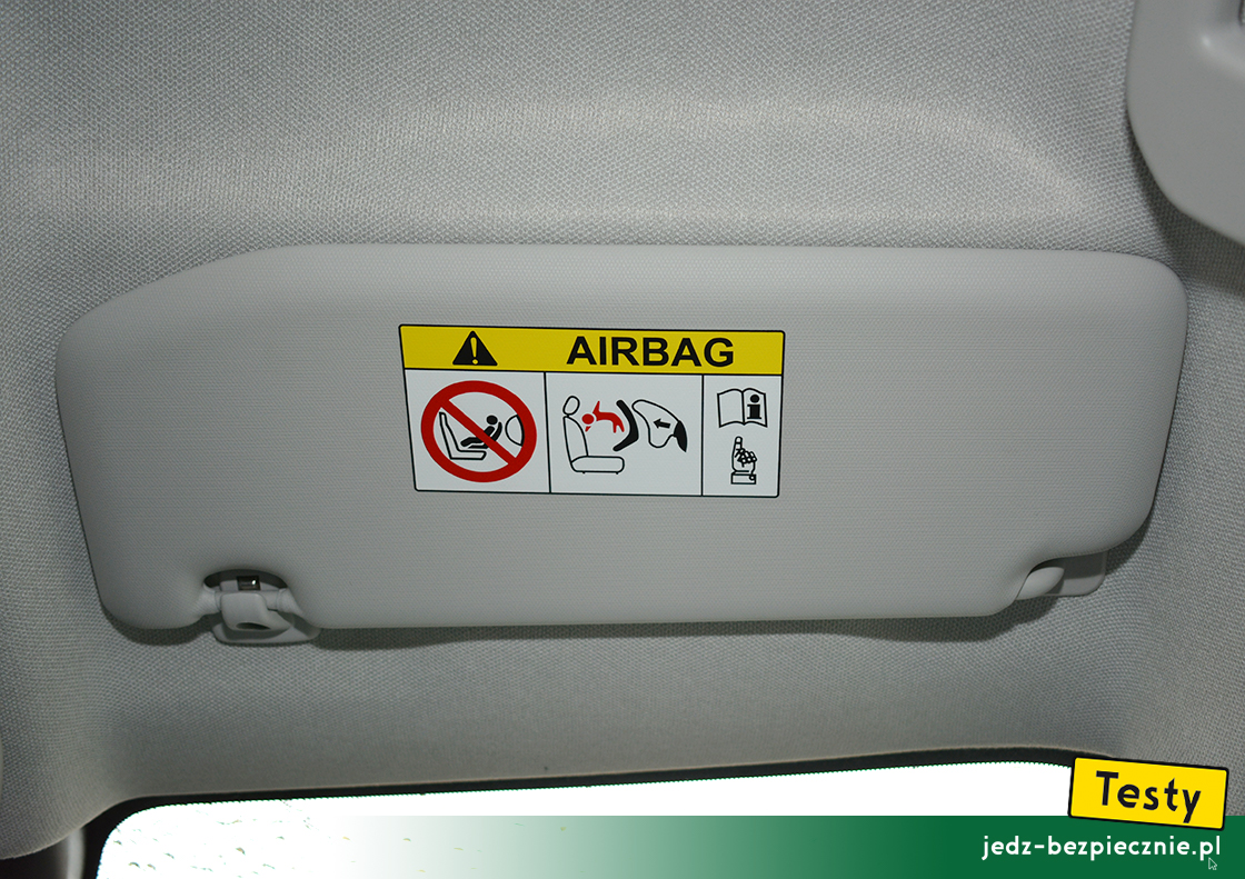 TESTY | Citroen e-C4 III - ostrzeżenie na osłonie przeciwsłonecznej