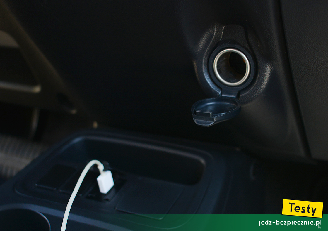 TESTY | Mitsubishi Space Star fl 2020 - miejsce podłączenia audio - usb i 12V