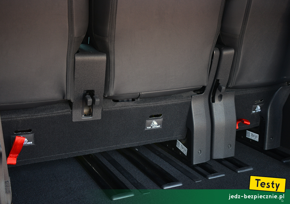 Testy - Peugeot e-Traveller - mocowanie top-tether, trzeci rząd siedzeń