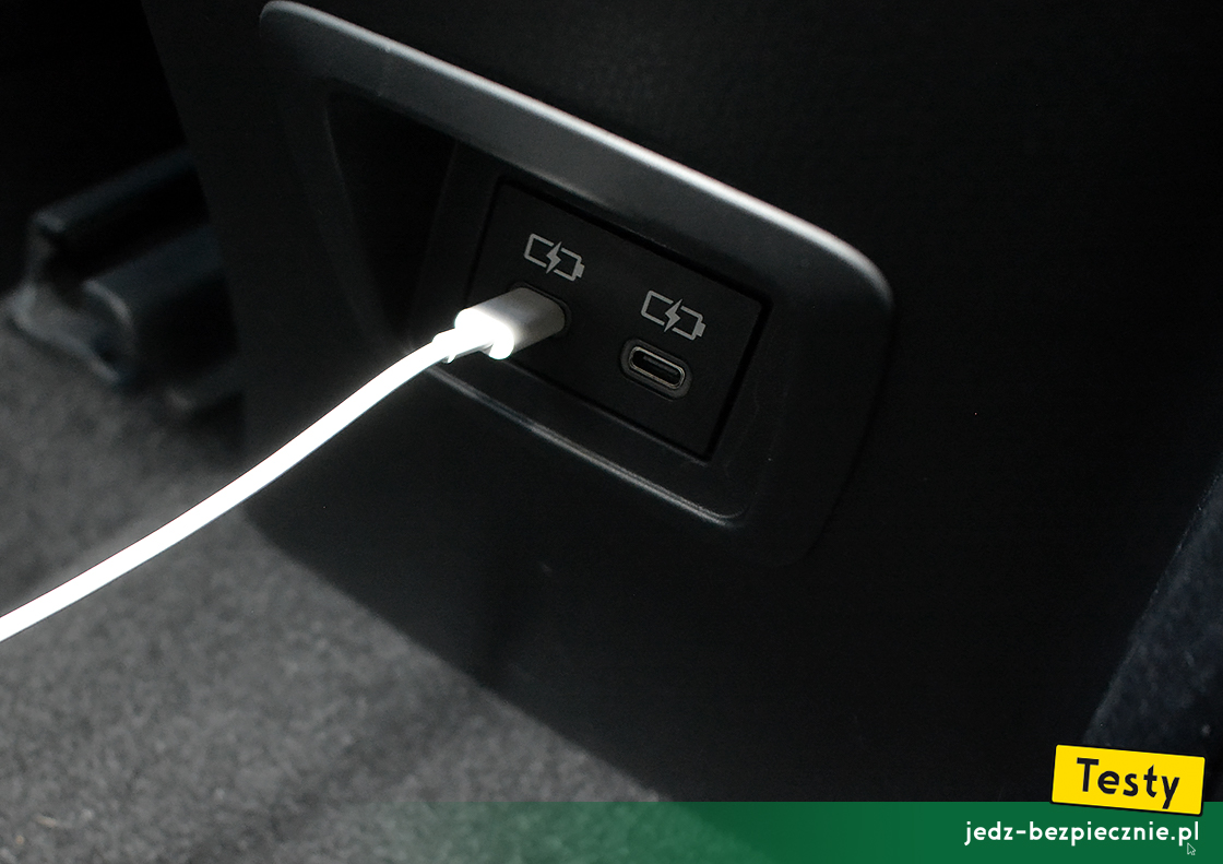 Testy - Toyota Corolla Cross - porty usb typu C