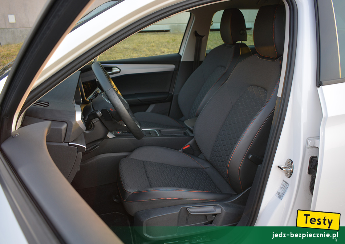 Test SEAT Leon kombi, przednie fotele z regulowaną wysokością i podparciem lędźwiowym