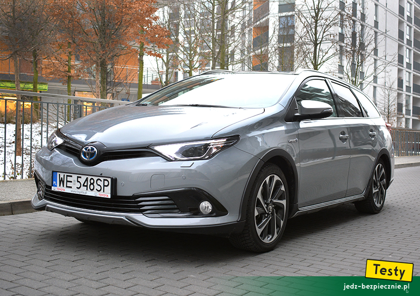 TESTY | Pierwsze wrażenia - Trzeba ze sceny zejść, niepokonanym | Toyota Auris Touring Sports II facelifting Hybrid