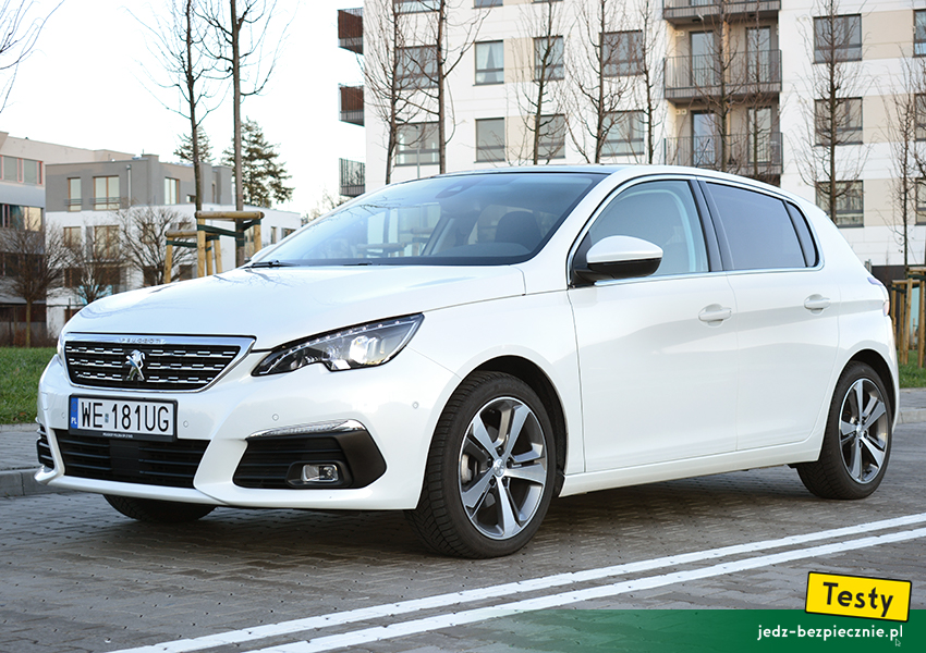 TESTY | Peugeot 308 - przód&nbsp;samochodu w nadwoziu hatchback po faceliftingu, topowa wersja wyposażenia Allure