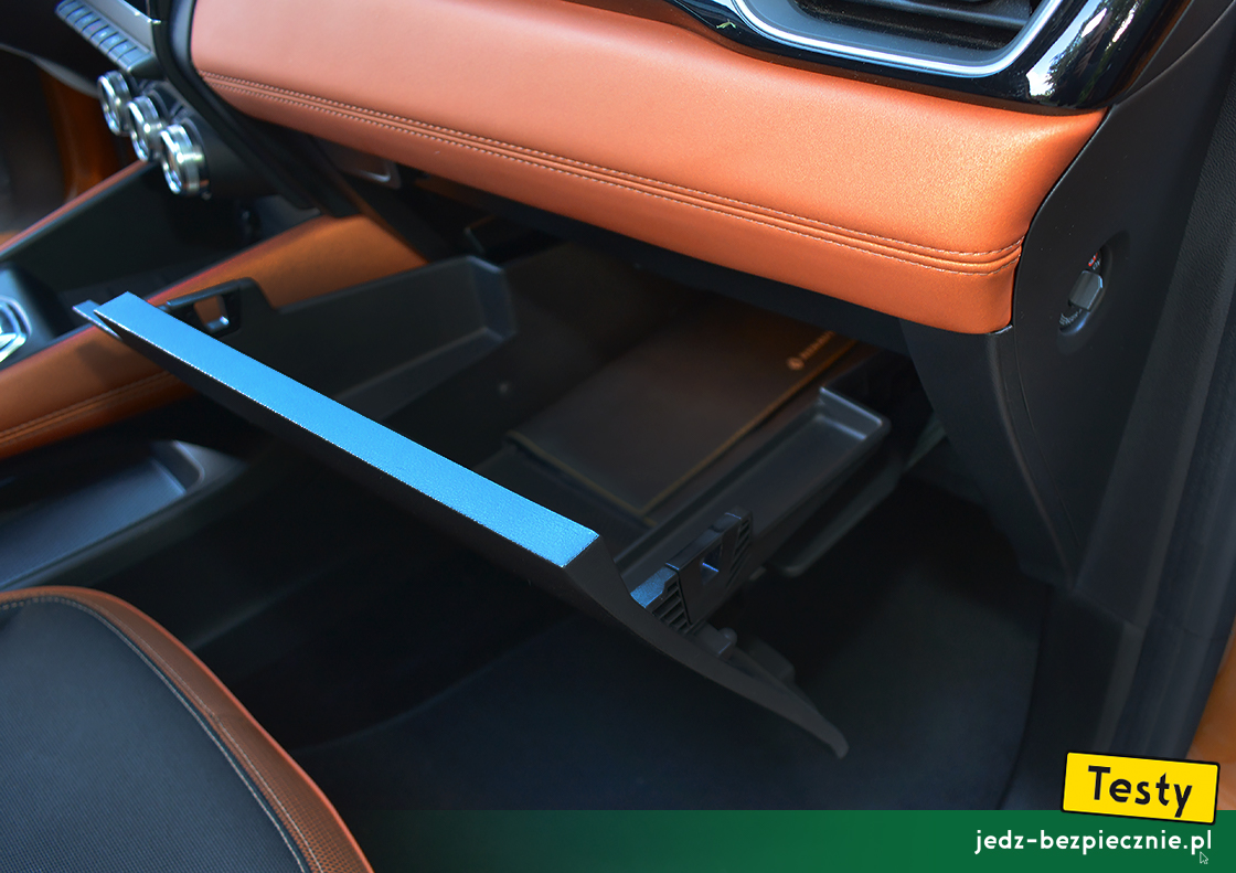 Testy - Renault Captur II - wysuwane półka kokpitu