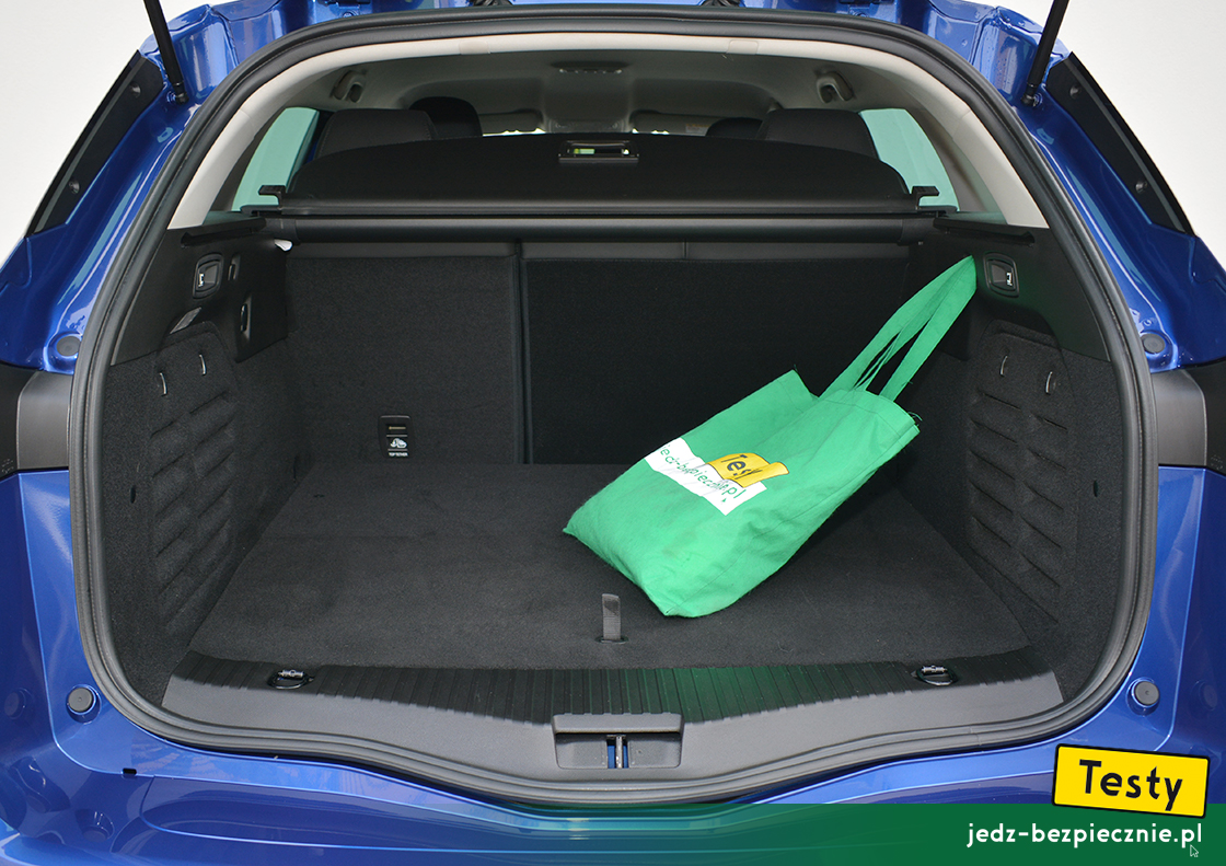 Testy - Renault Megane IV Grandtour FL Plug-in - bagażnik wersji kombi
