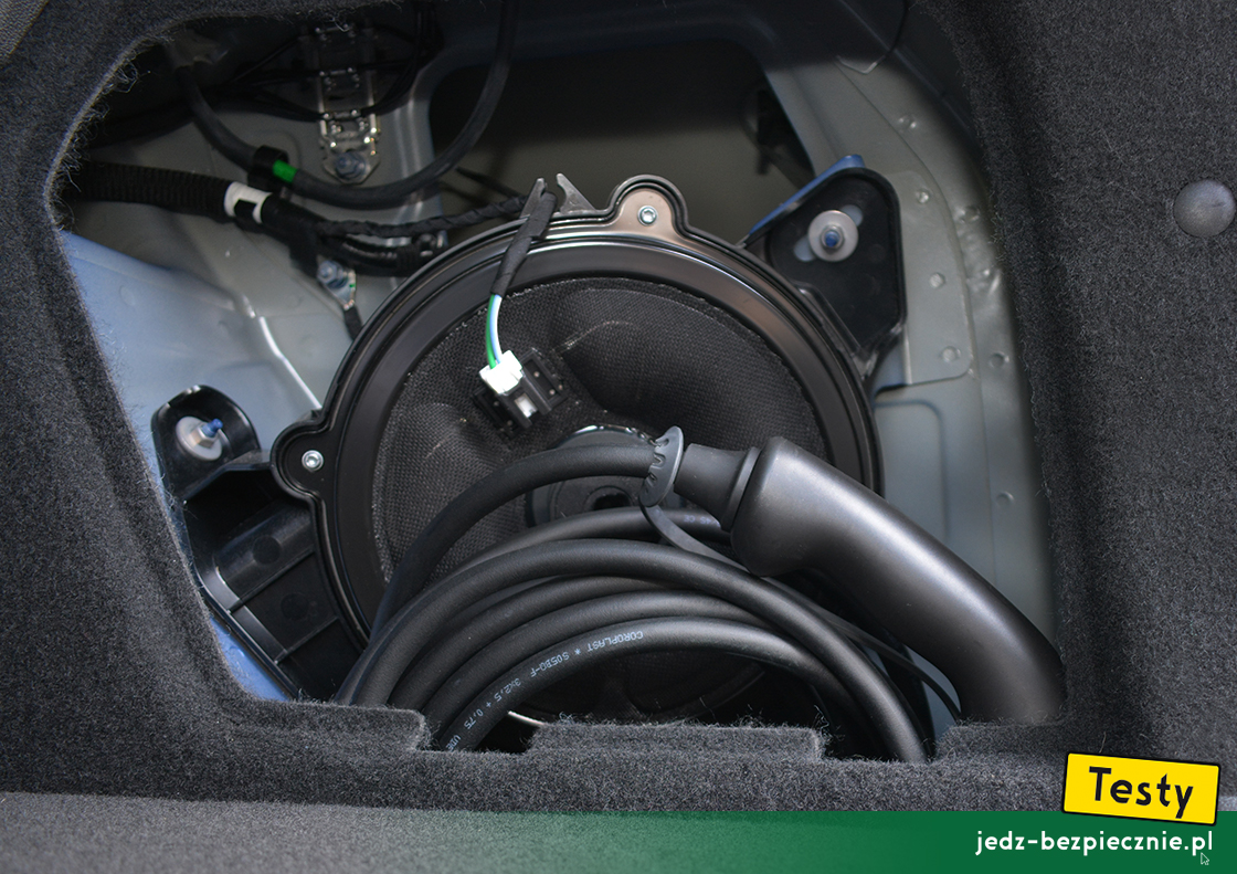 Testy - Renault Megane IV Grandtour FL Plug-in - kabel do ładowania