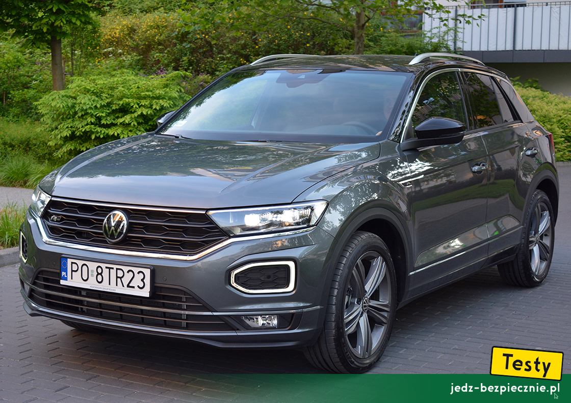 Testy - Volkswagen T-Roc - przód crossovera w wersji Premium z pakietem R-Line
