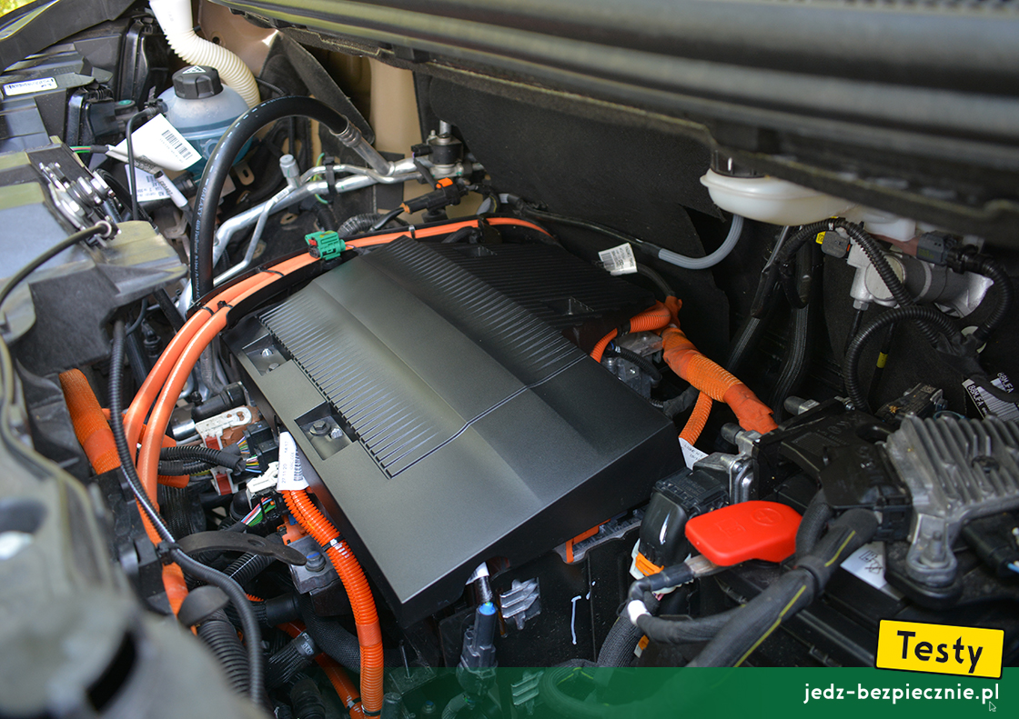 Testy - Peugeot e-Traveller - silnik elektryczny 100 kW z bateriami o pojemności 75 kWh