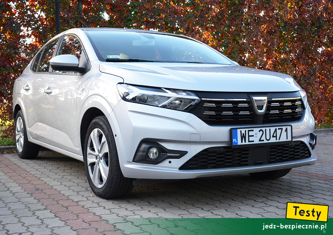 Testy - Dacia Logan III - przód samochodu z silnikiem zasilanym benzyną i LPG