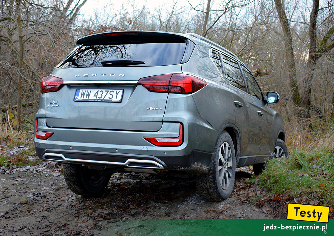 Testy - SsangYong Rexton II fl AWD 5-osobowy - tył samochodu, opcjonalny napęd na cztery koła z blokadą tylnego mostu