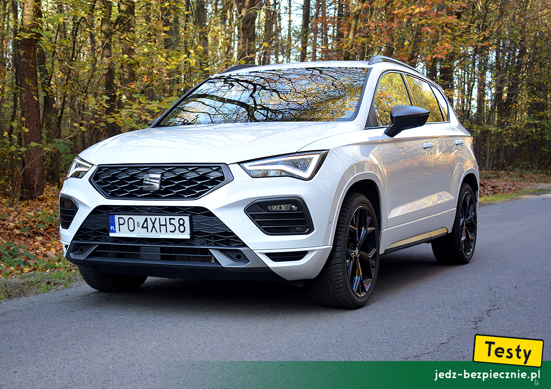 Testy - SEAT Ateca 4Drive facelifting - przód samochodu w kolorze Nevada White i topowej wersji FR