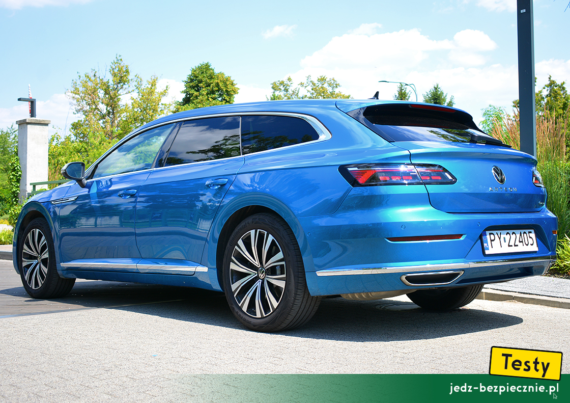 Testy - Volkswagen Arteon Shooting Brake - tył auta w nietypowej odmianie kombi