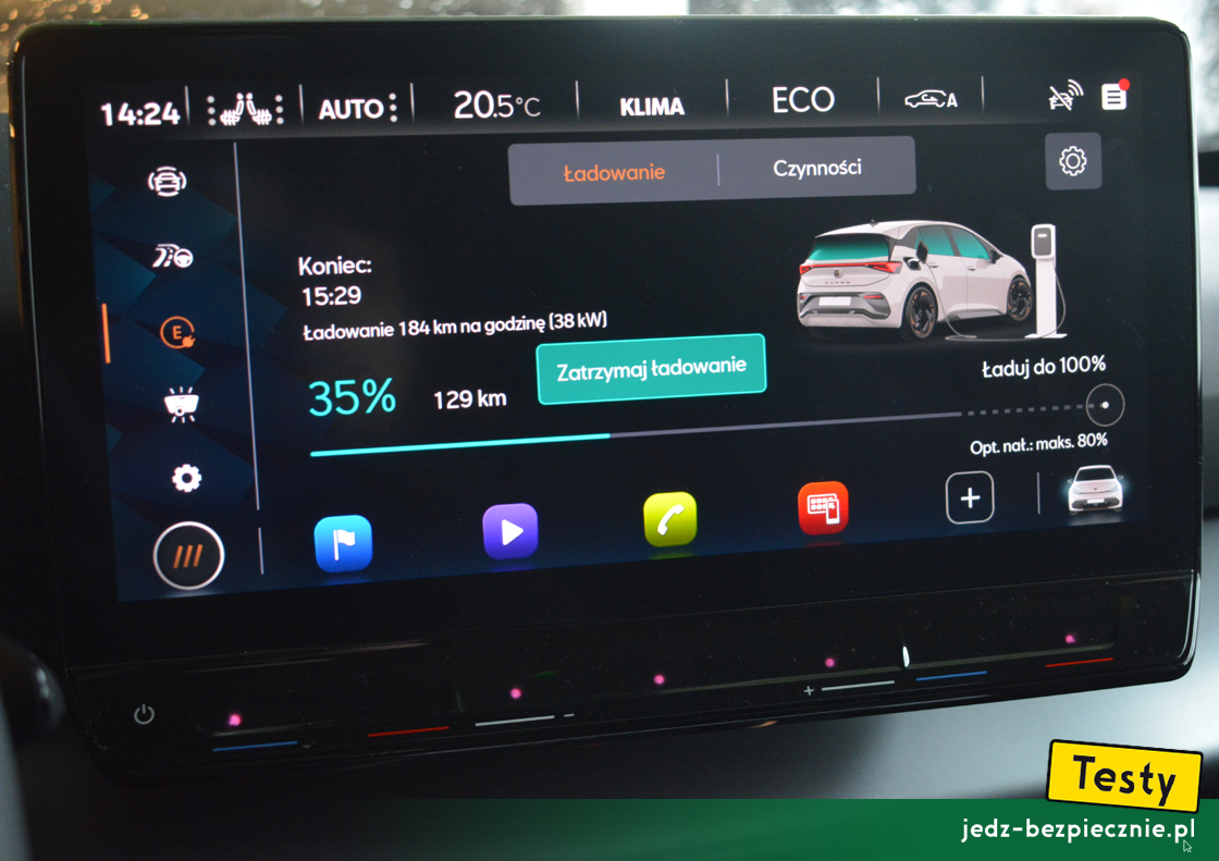 Testy - Cupra Born 77 kWh - ładowanie auta, informacja na środkowym wyświetlaczu kokpitu