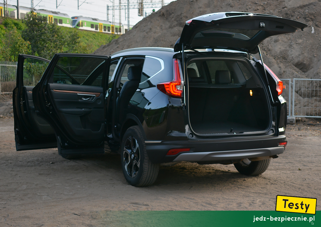 TESTY | Honda CR-V V Hybrid AWD | Plusy i minusy - Detale wyposażenia i dużo miejsca na kanapie