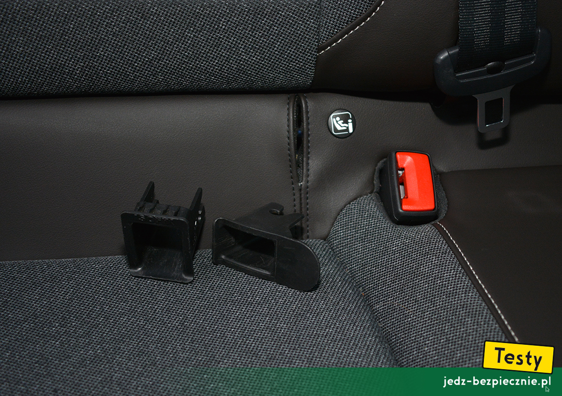 Testy - SEAT Leon IV Sportstourer - mocowania Isofix na kanapie