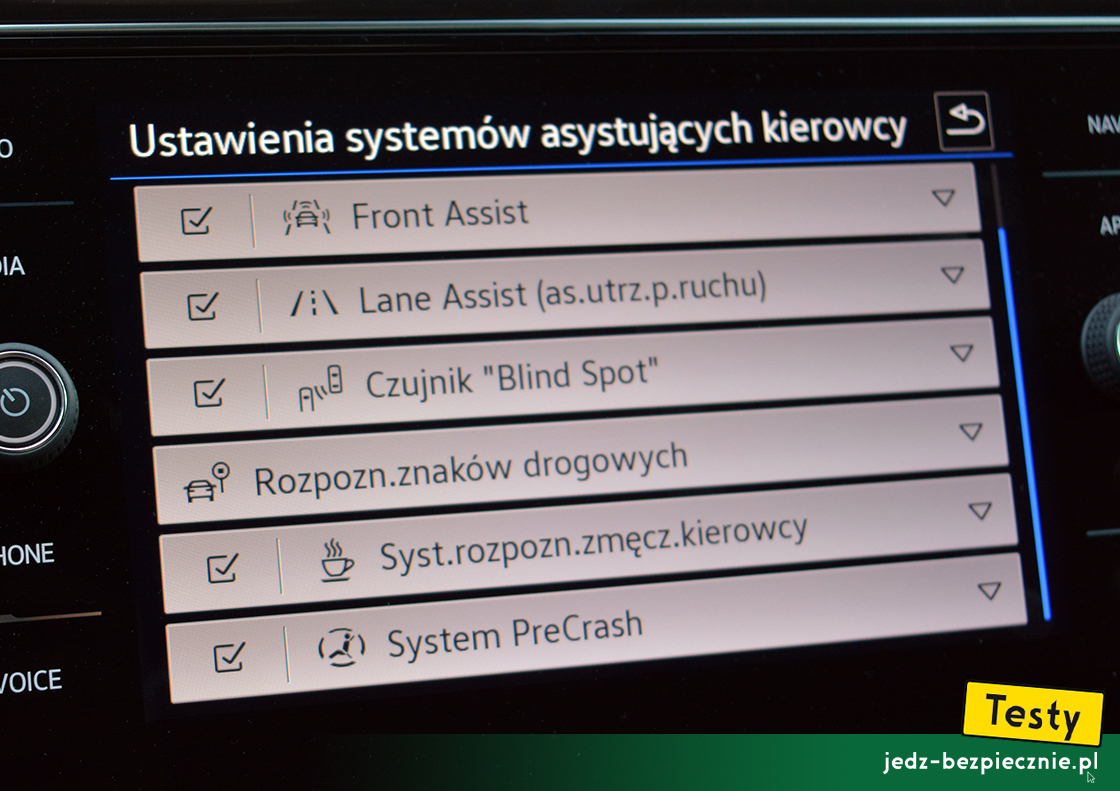 Testy - Volkswagen T-Roc - minusy - lista fabrycznych systemów asystujących kierowcy
