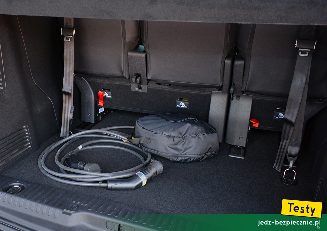 Testy - Peugeot e-Traveller - kable do ładowania