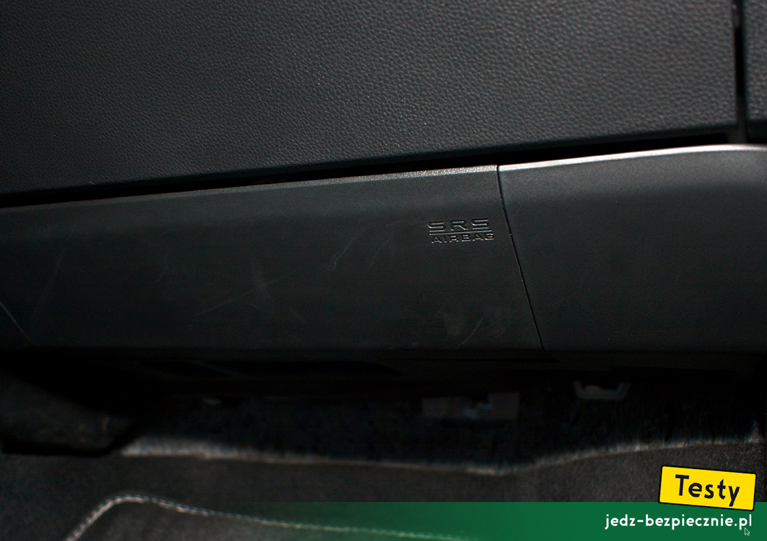 Testy - Honda Civic XI e:HEV - 9 poduszek powietrznych