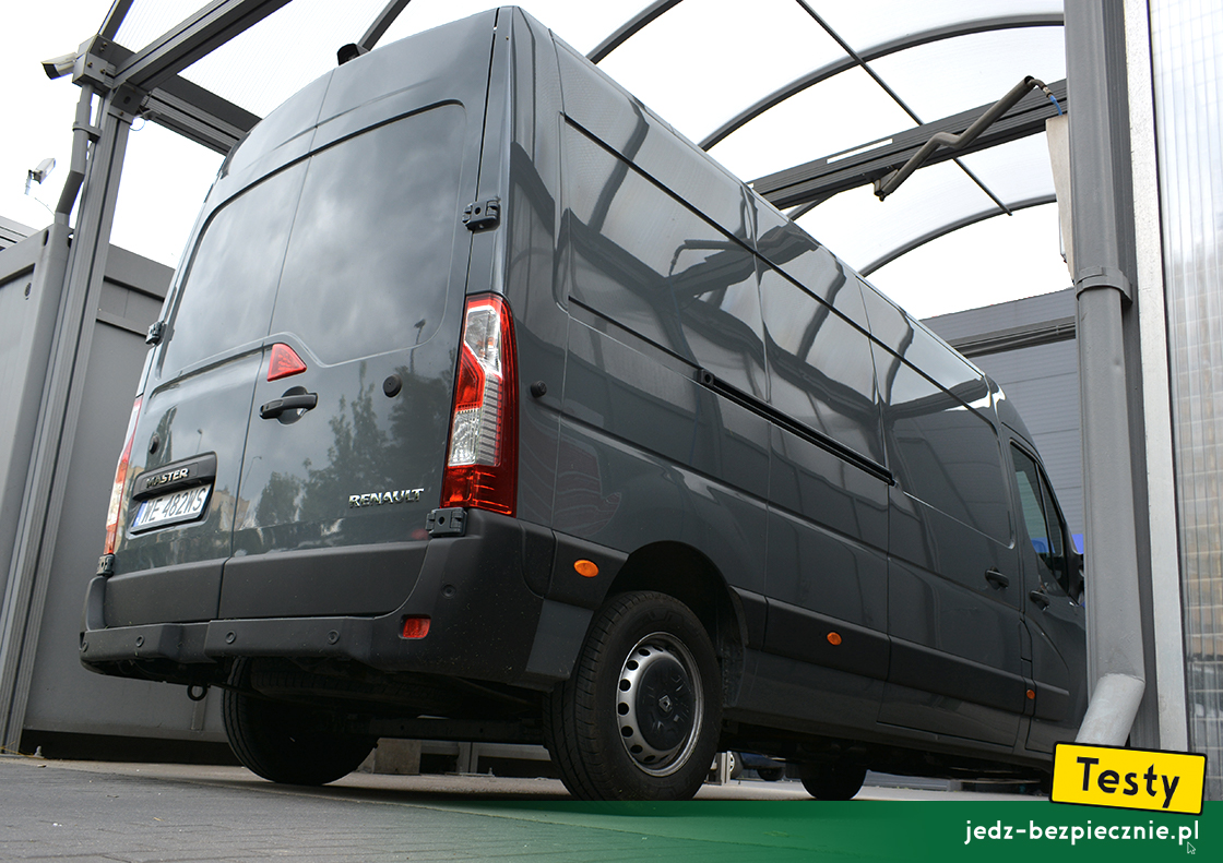 TESTY | Renault Master III facelifting L3H2 furgon FWD - tył samochodu | Jedź Bezpiecznie