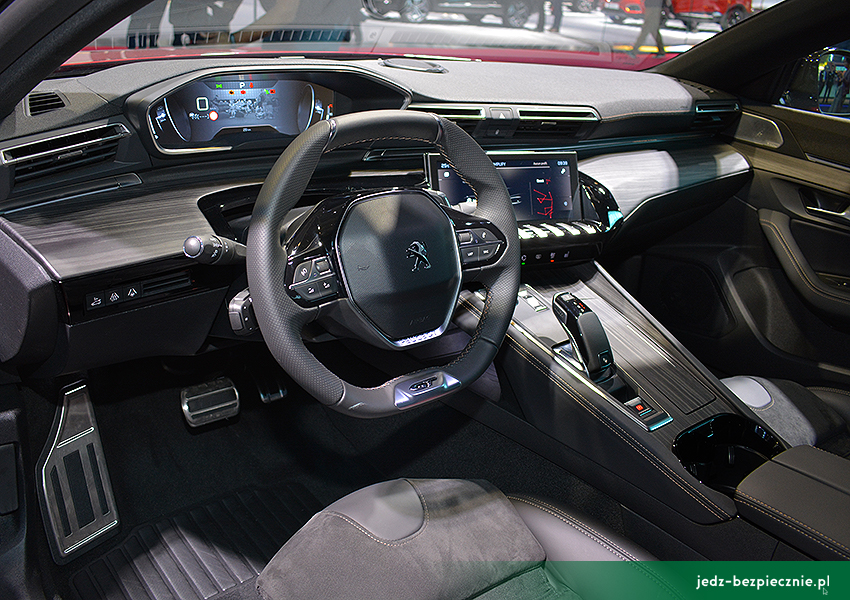 WYDARZENIA | Salon Samochodowy Paryż 2018 - Peugeot i-Cockpit